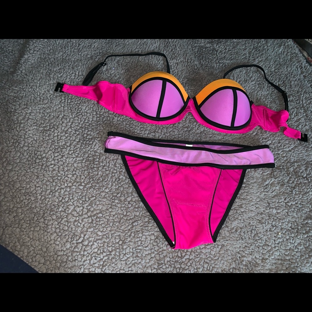 Cute 2 piece swimsuit